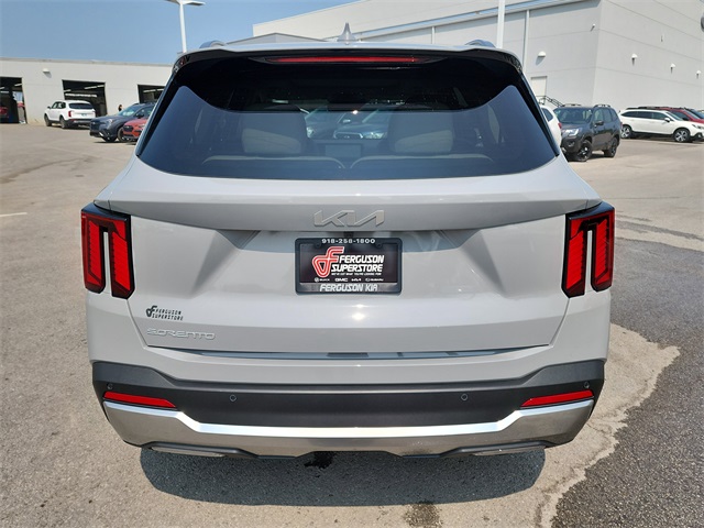 2026 Kia Sorento SX photo 2