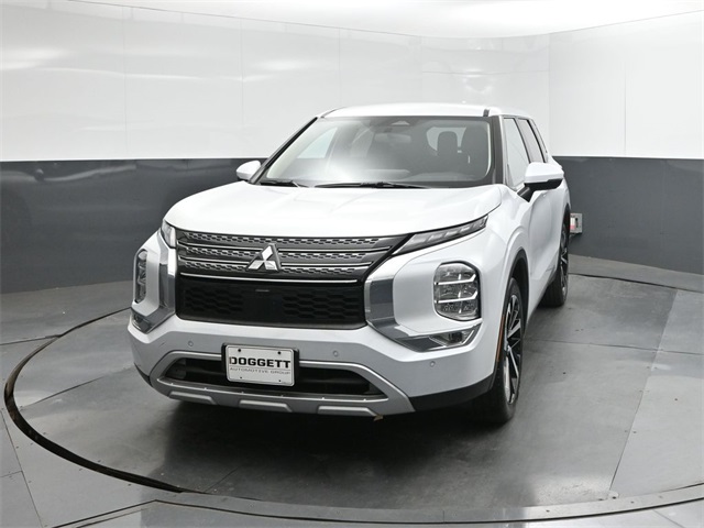 2024 Mitsubishi Outlander SE photo 15