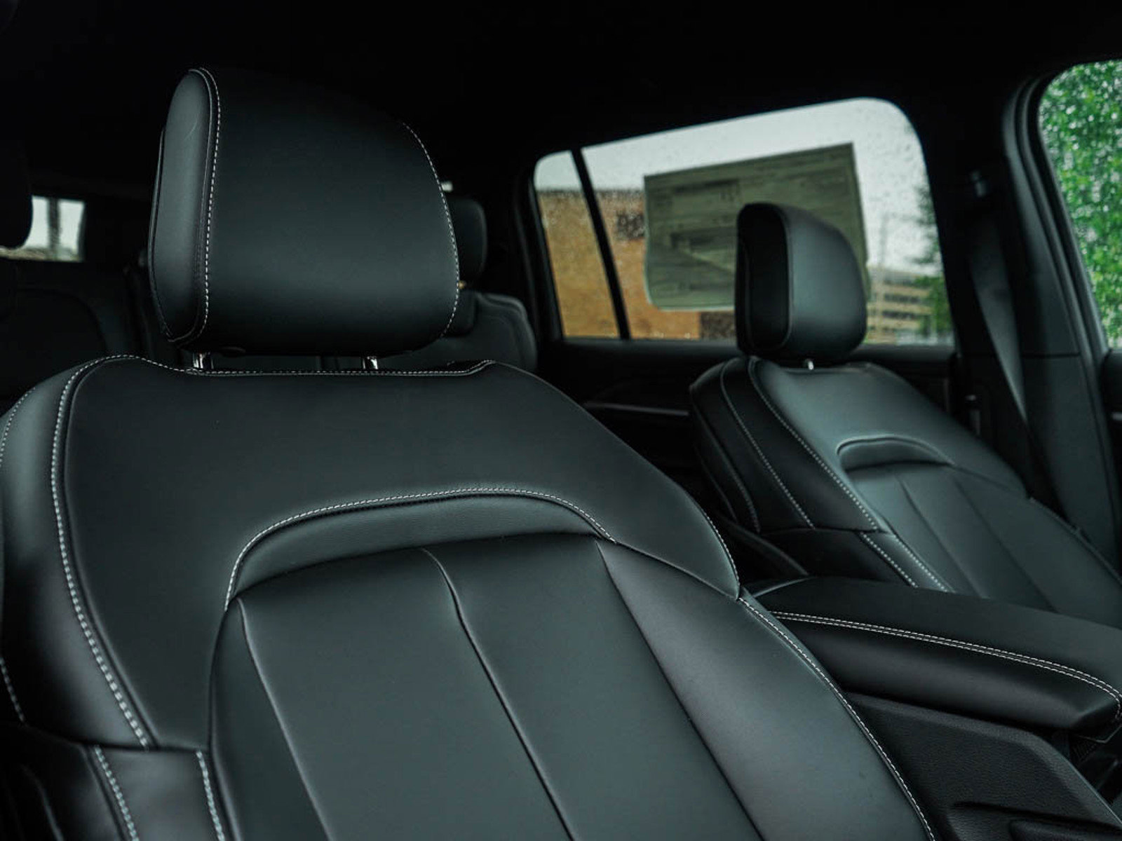 2025 Jeep Grand Cherokee Limited photo 11