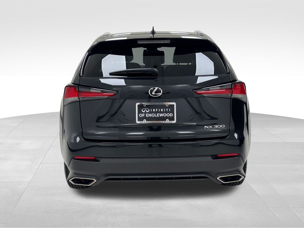 2021 Lexus NX 300 photo 4