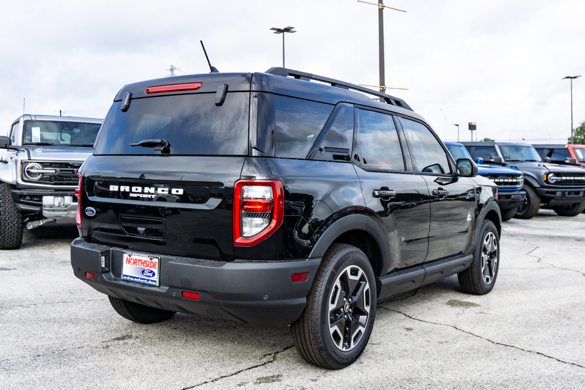 2024 Ford Bronco Sport Outer Banks photo 5