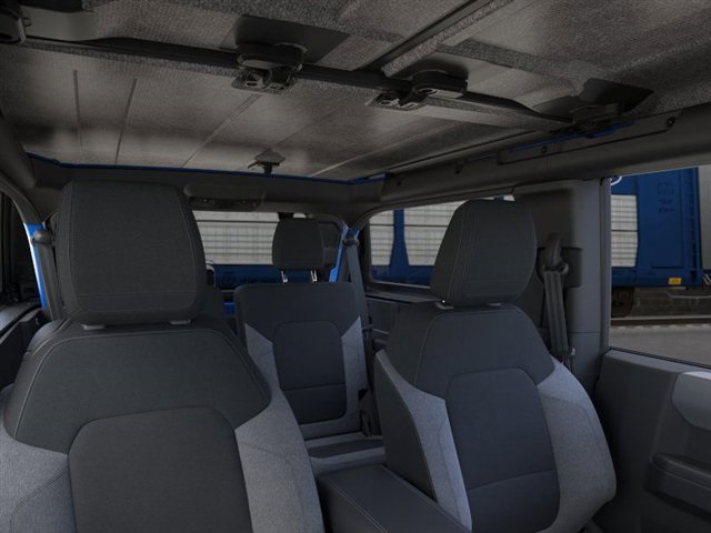2025 Ford Bronco Base photo 11