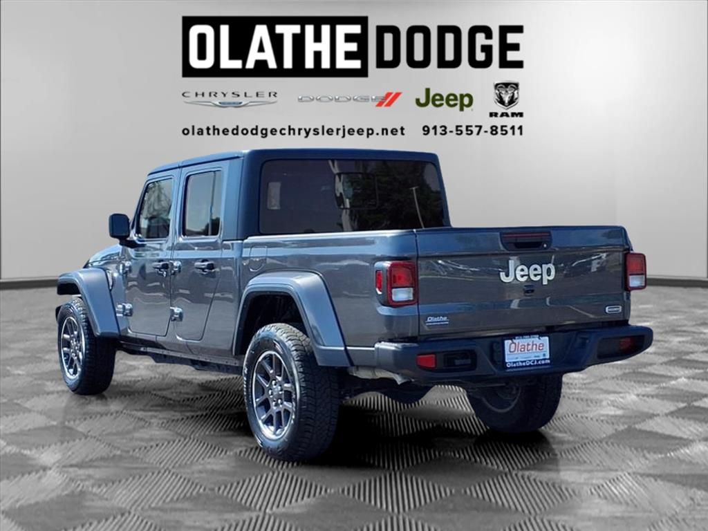 2023 Jeep Gladiator Overland photo 3