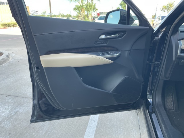2025 Cadillac XT4 Premium Luxury photo 9