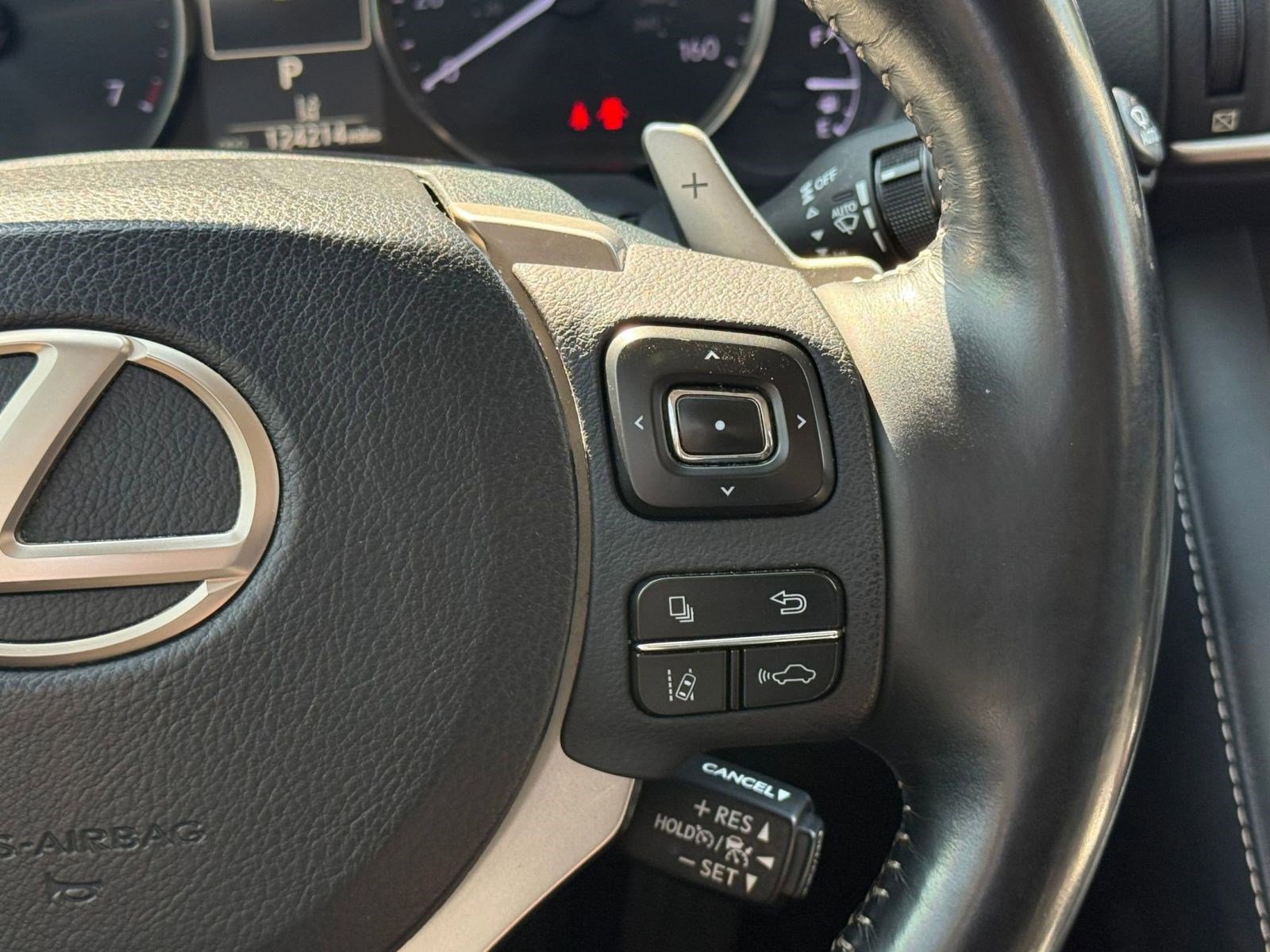 2019 Lexus IS 300 photo 21