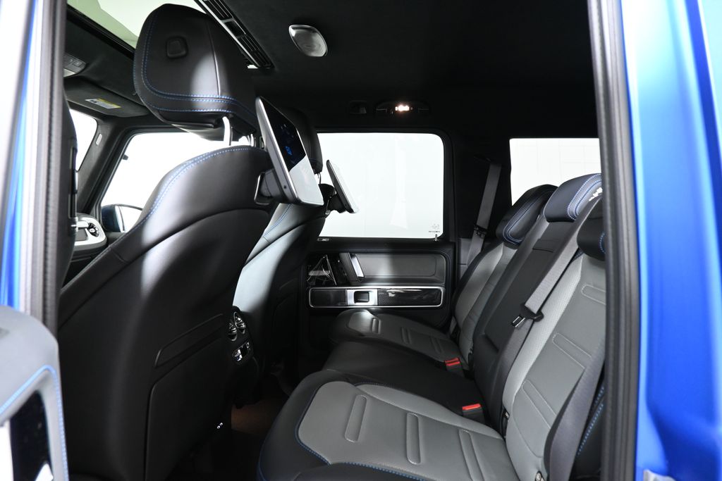 2025 Mercedes Benz G photo 31