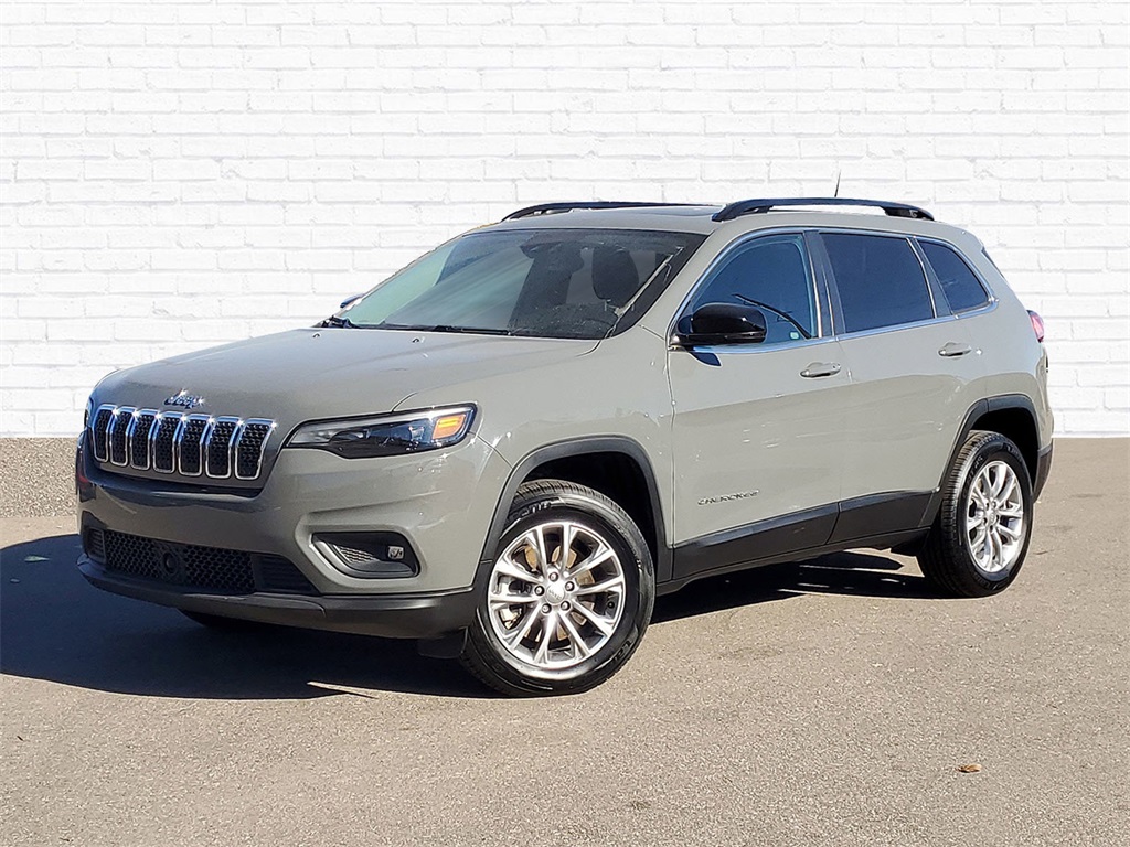 2022 Jeep Cherokee Latitude Lux's photo