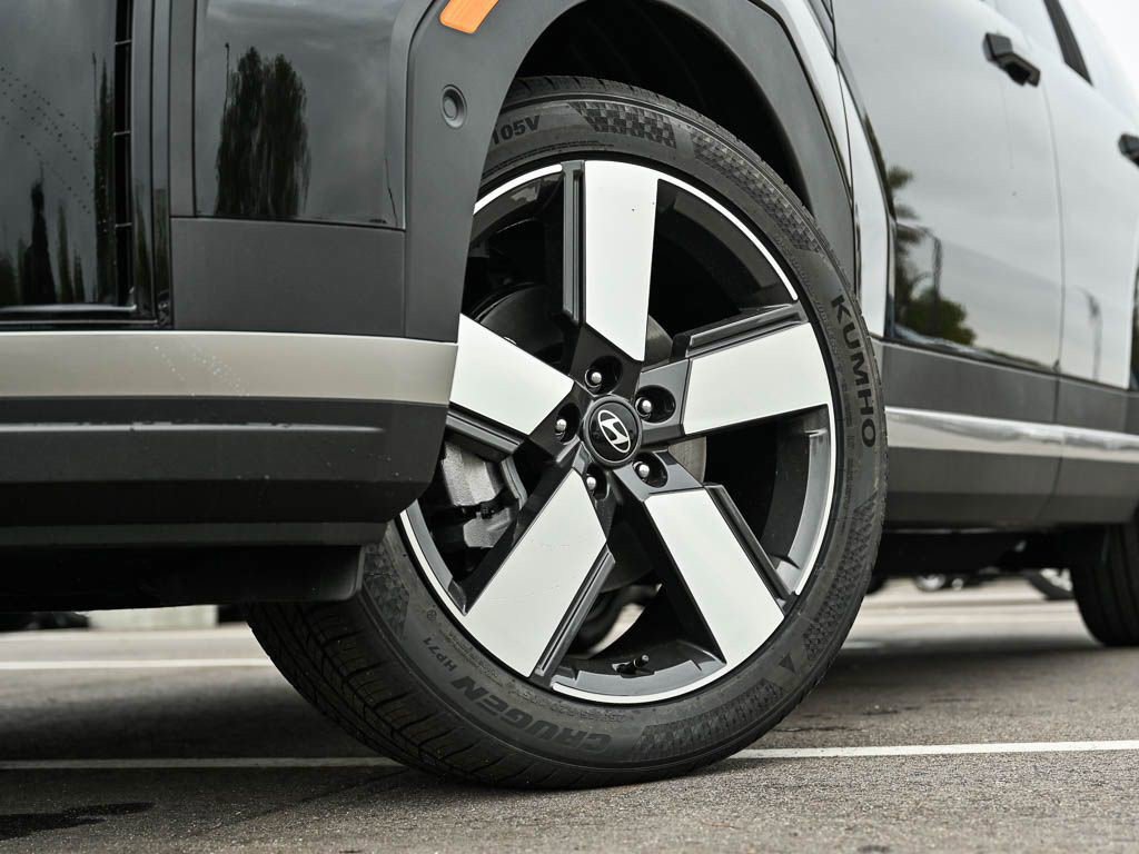 2026 Hyundai Santa Fe Limited photo 3