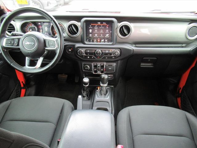 2019 Jeep Wrangler Unlimited Sahara photo 12