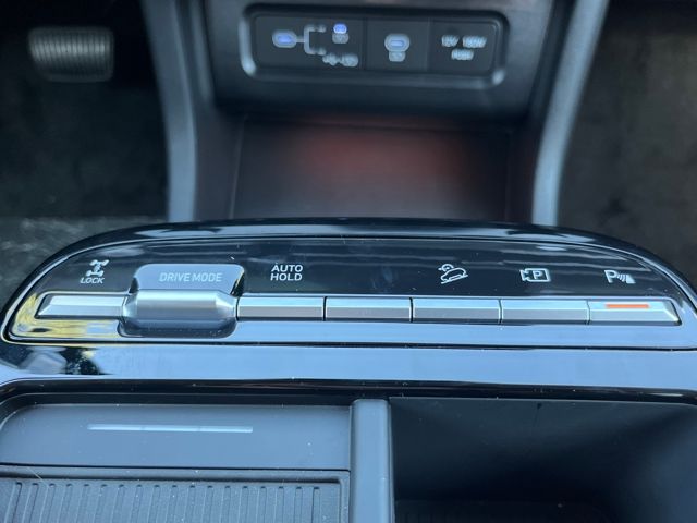 2025 Hyundai Tucson Hybrid Limited photo 30