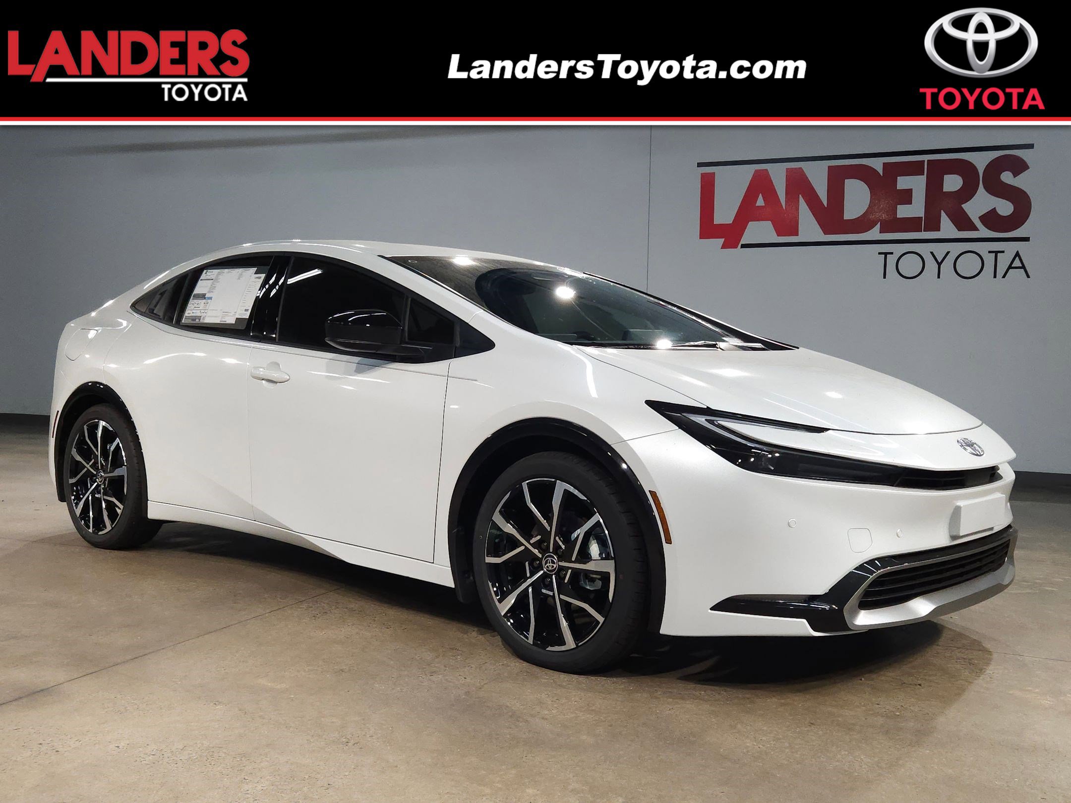 2026 Toyota Prius XSE's photo