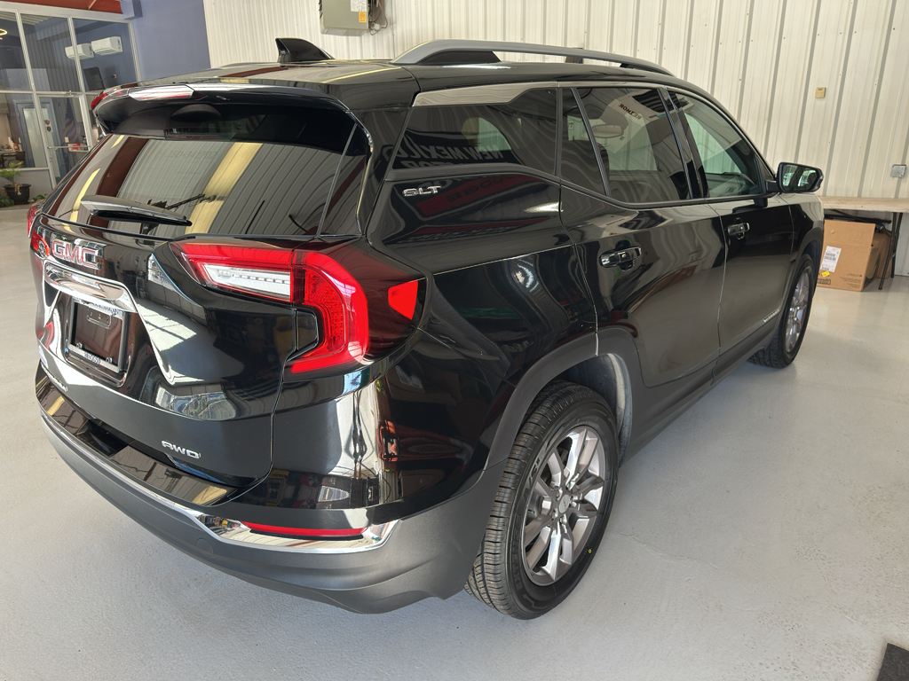 2024 Gmc Terrain SLT photo 3