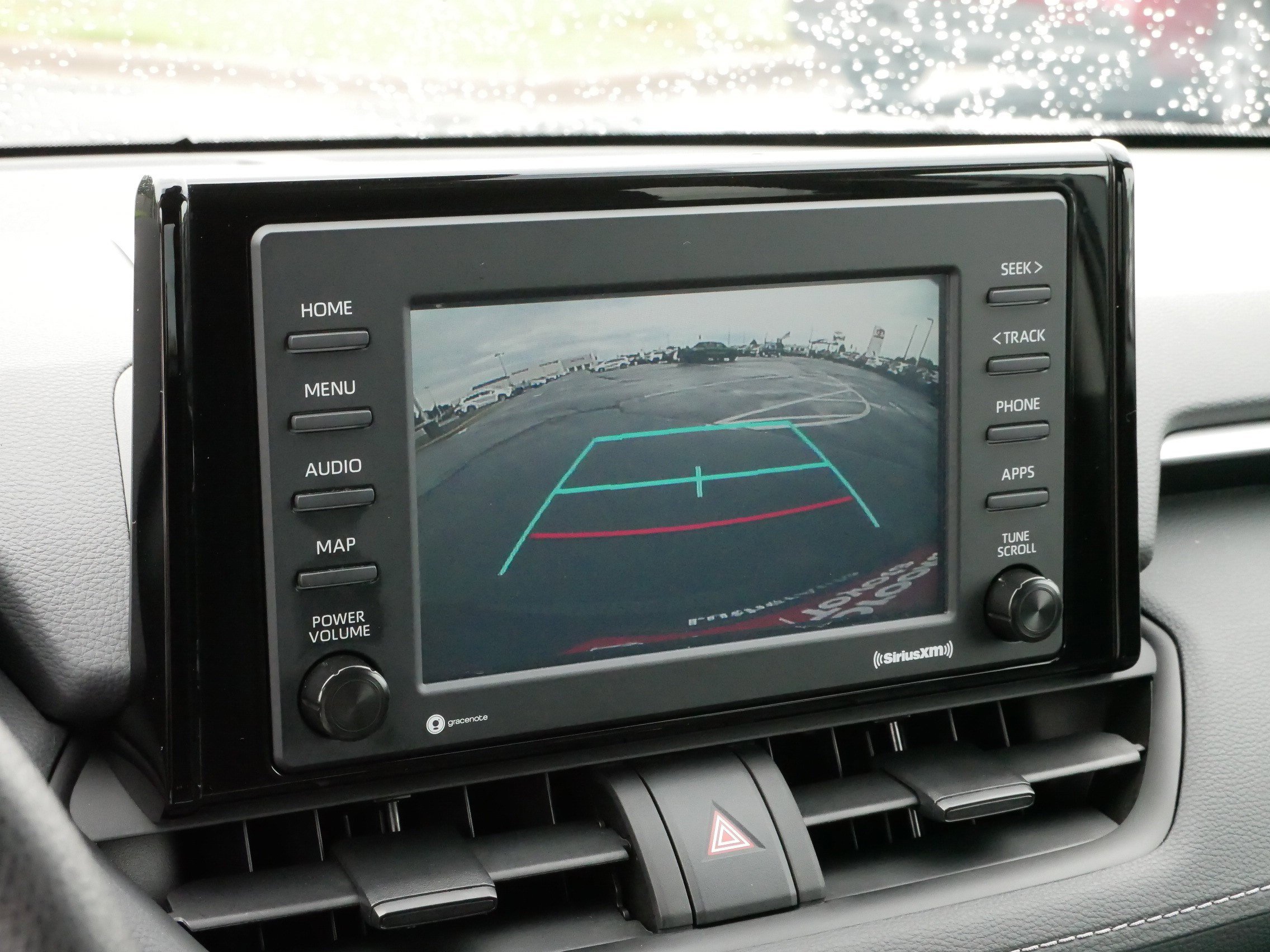 2021 Toyota RAV4 Hybrid XLE photo 27