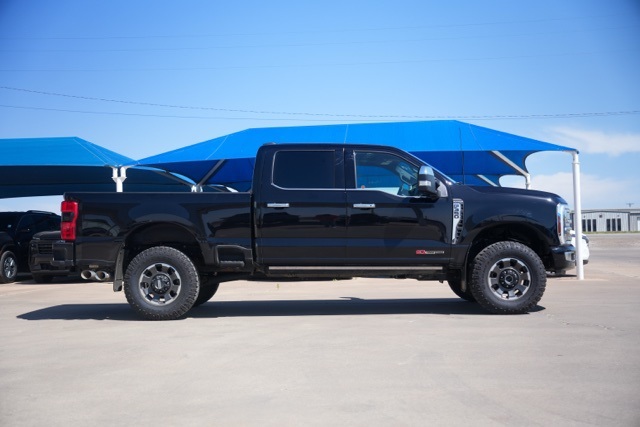 2024 Ford F-350 Platinum photo 4