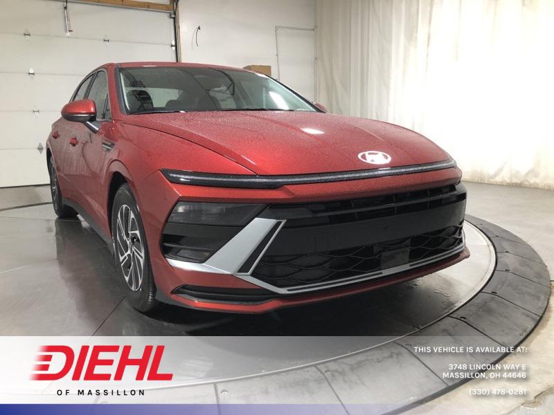 2026 Hyundai Sonata Hybrid Blue's photo