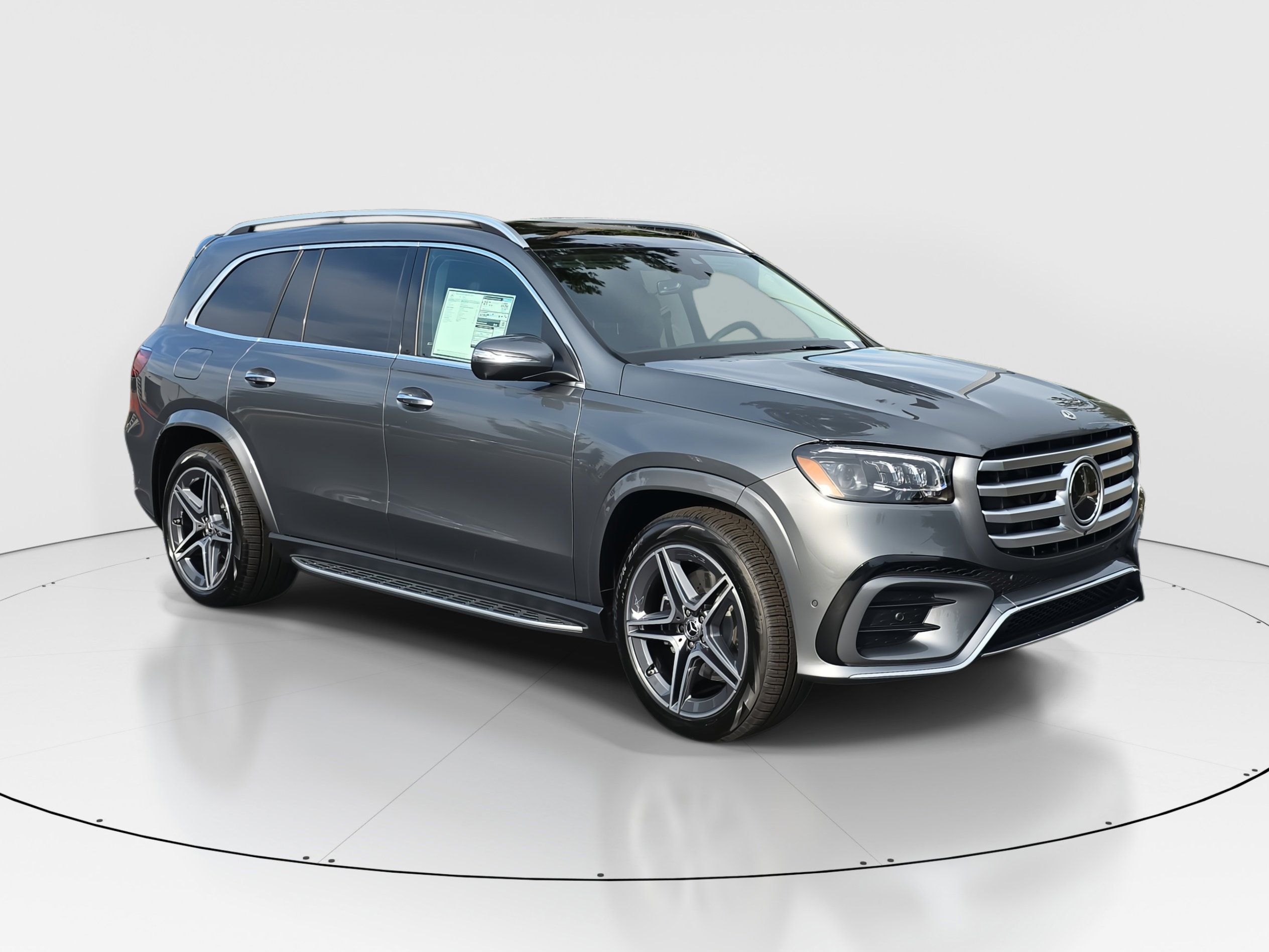2026 Mercedes Benz GLS 450 4MATIC photo 2