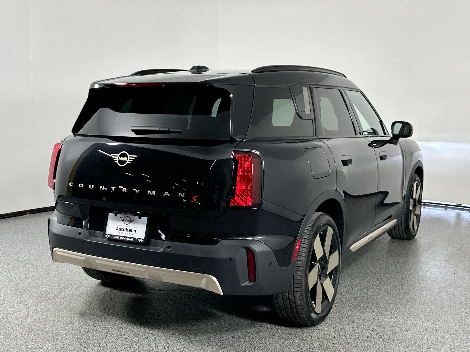 2025 Mini Countryman S ALL4 photo 3