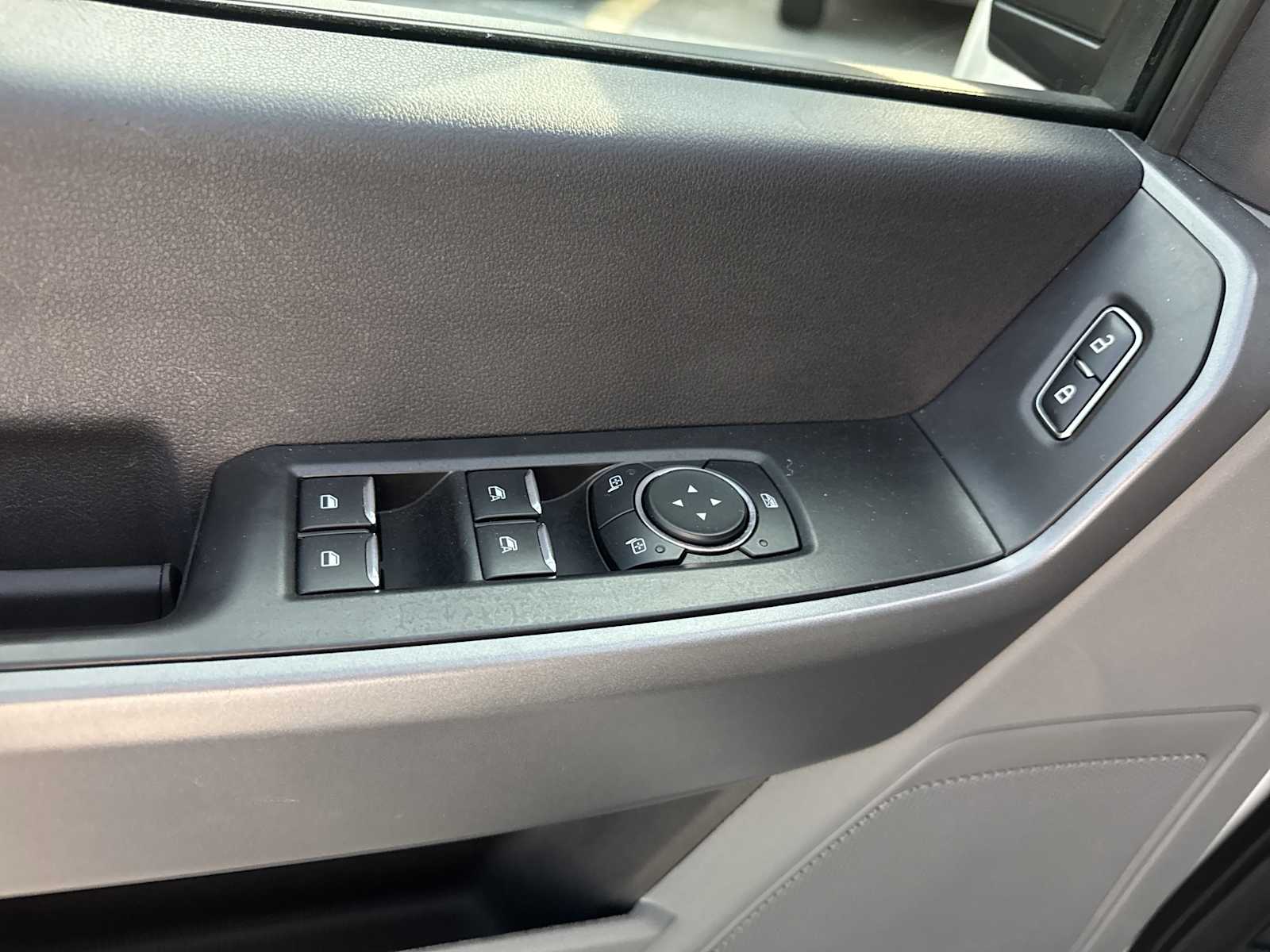 2024 Ford F-350 XLT photo 20