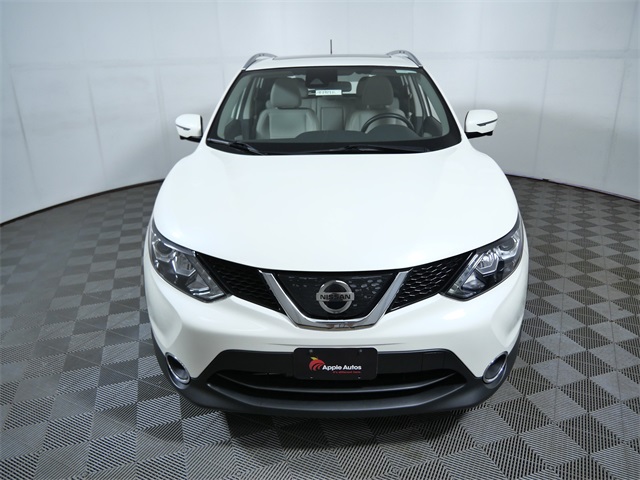 2018 Nissan Rogue Sport SL photo 2