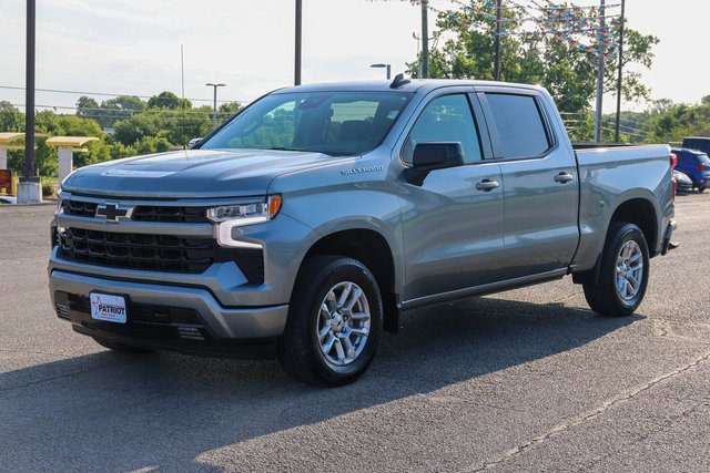 Used 2024 Sterling Gray Metallic Chevrolet RST image 6