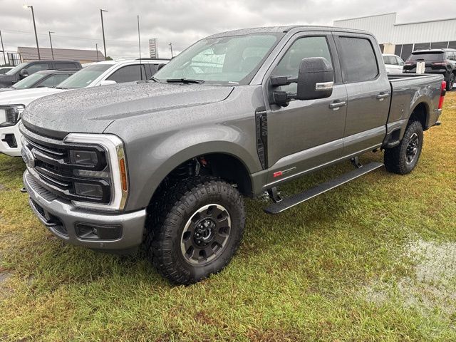 2025 Ford F-250 Platinum photo 2