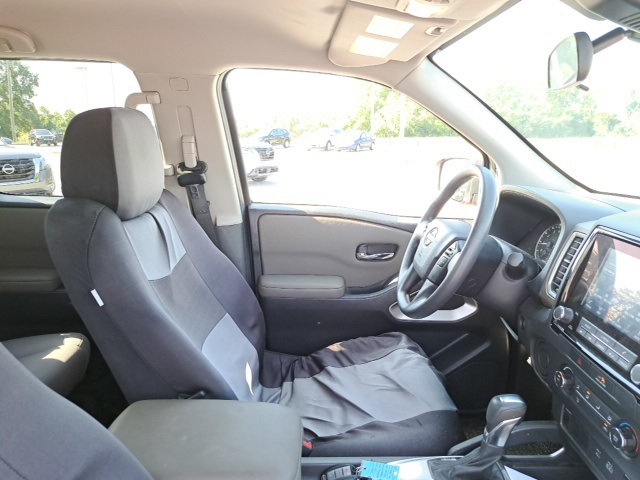 2022 Nissan Frontier SV photo 5