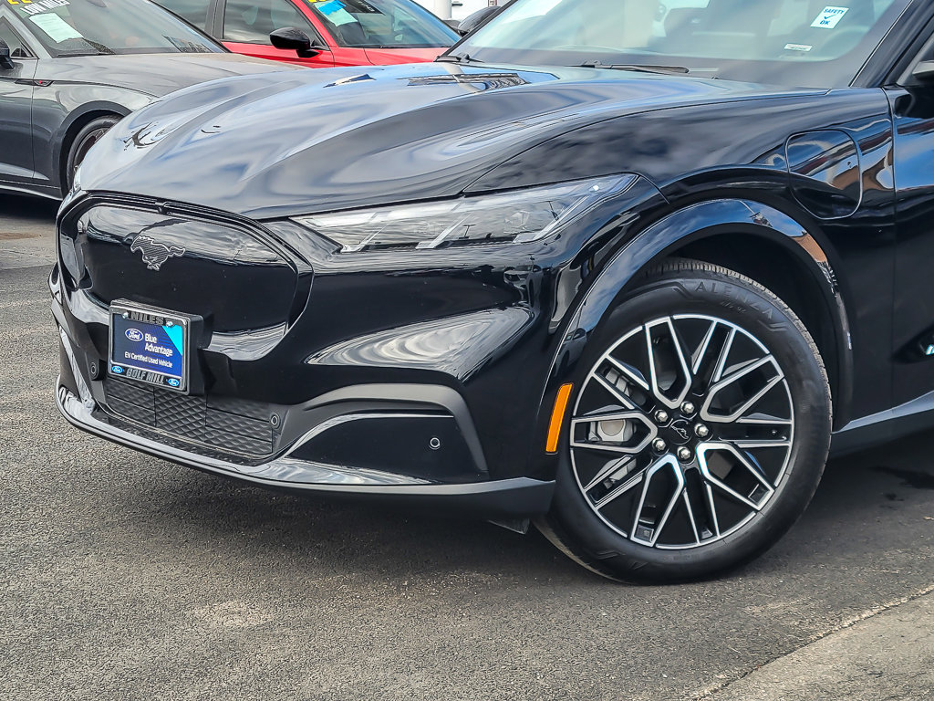 2025 FORD MUSTANG MACH-E - Image 2