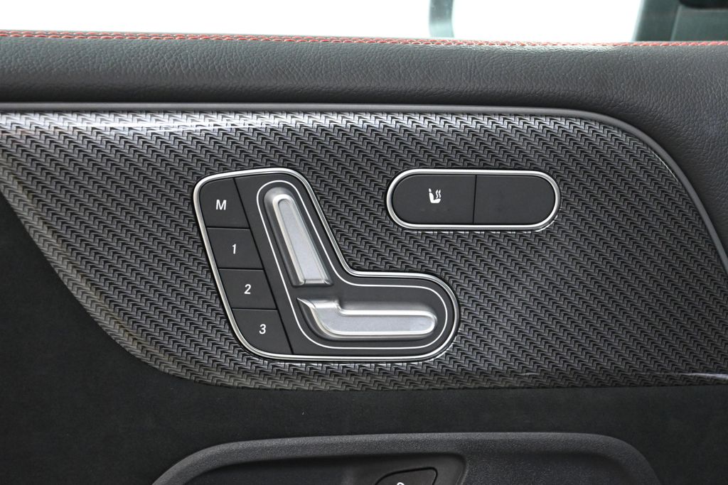 2025 Mercedes Benz GLB 250 4MATIC photo 22