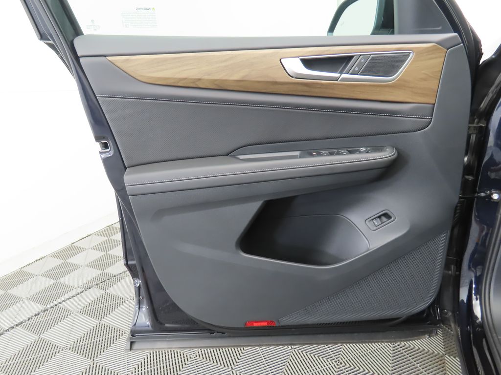 2026 Volkswagen Atlas SE Technology photo 24