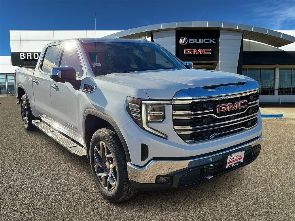 2026 GMC Sierra 1500 SLT's photo