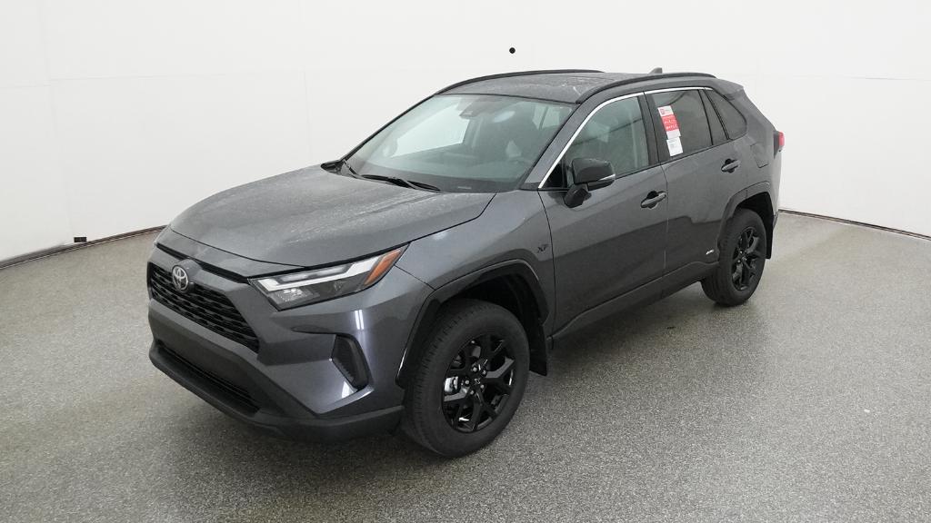 2025 Toyota RAV4 XLE's photo