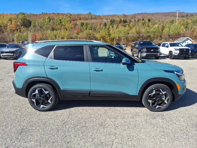 2026 Kia Seltos EX photo 2