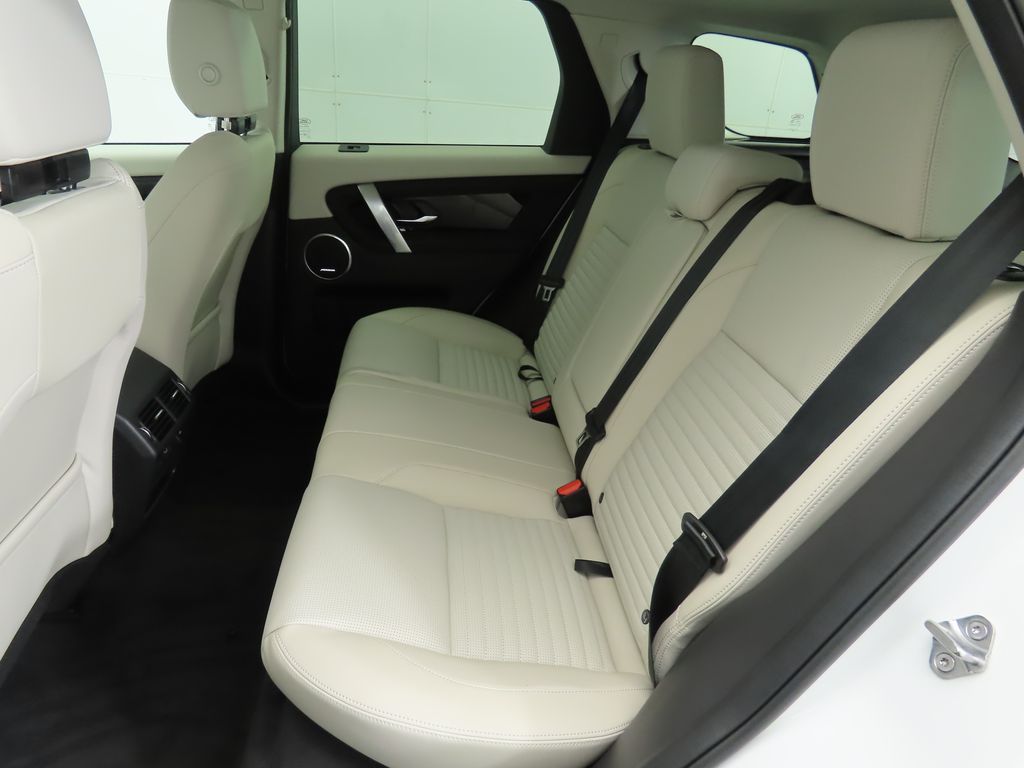 2025 Land Rover Discovery Sport S photo 20