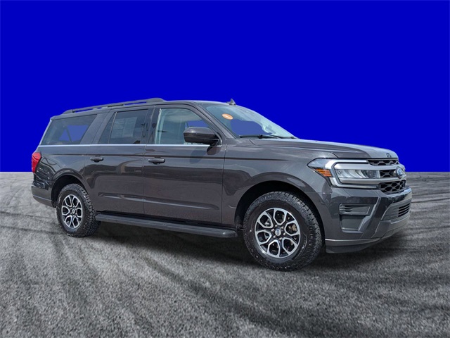 2024 Ford Expedition MAX XLT photo 2