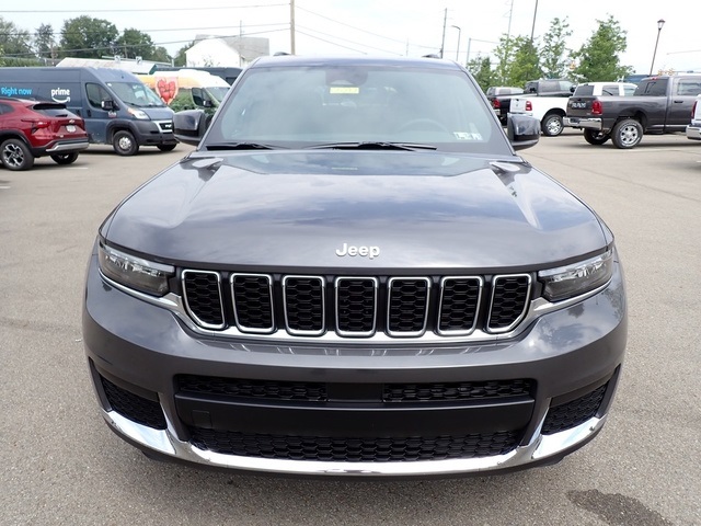 2025 Jeep Grand Cherokee Laredo X photo 9