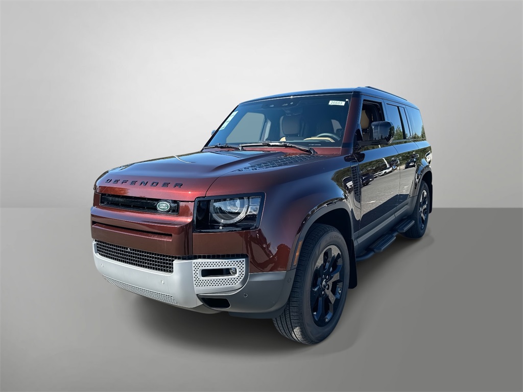 2025 Land Rover Defender S's photo