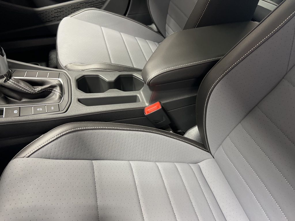 2025 Volkswagen Jetta 1.5T SE photo 25