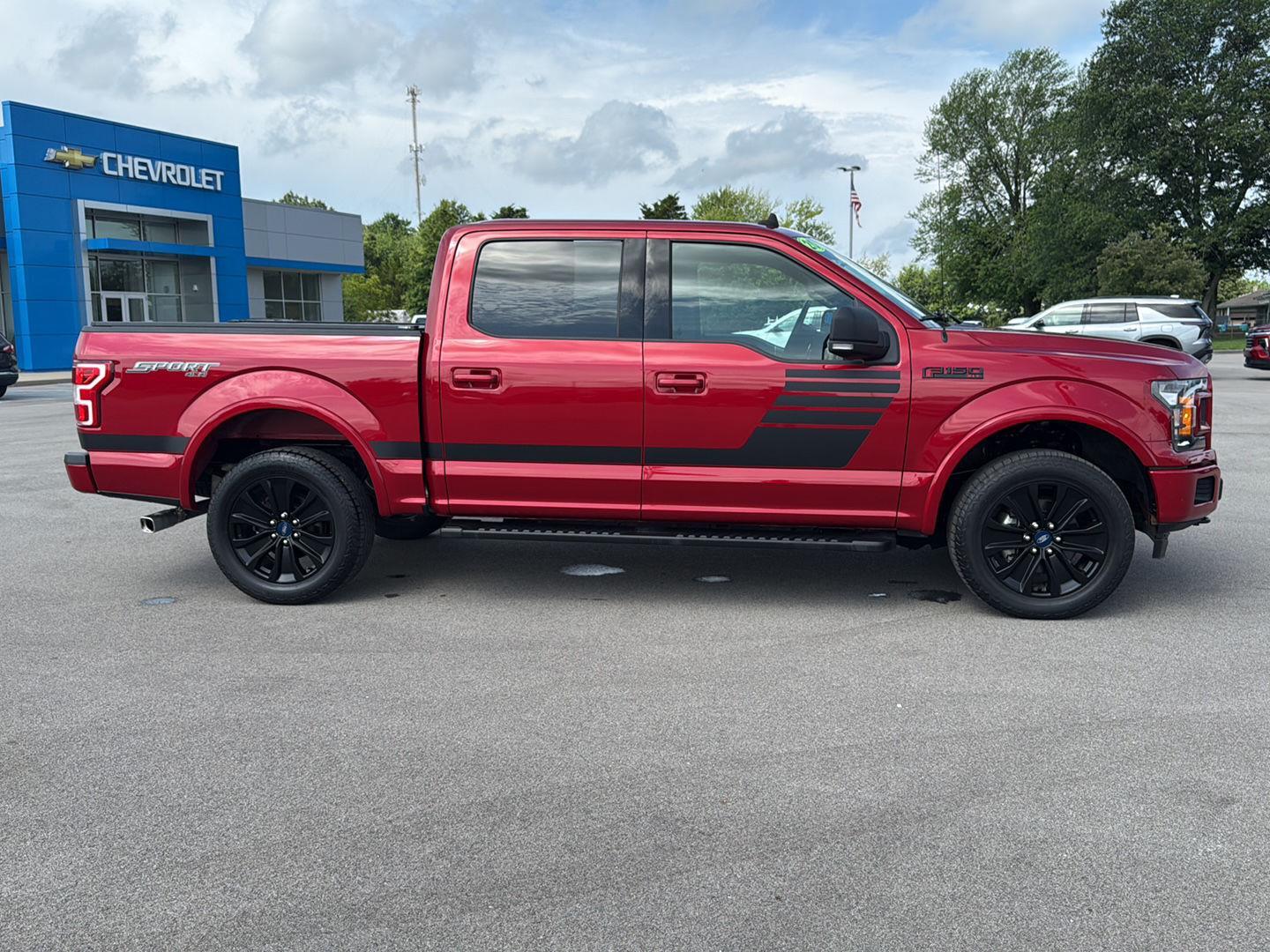 2020 Ford F-150 XLT photo 4