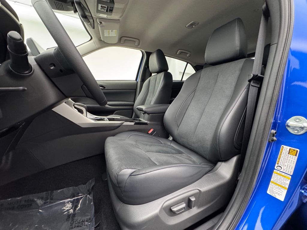 2025 Mitsubishi Eclipse Cross SE photo 22