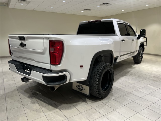 2024 Chevrolet Silverado 3500HD High Country photo 5