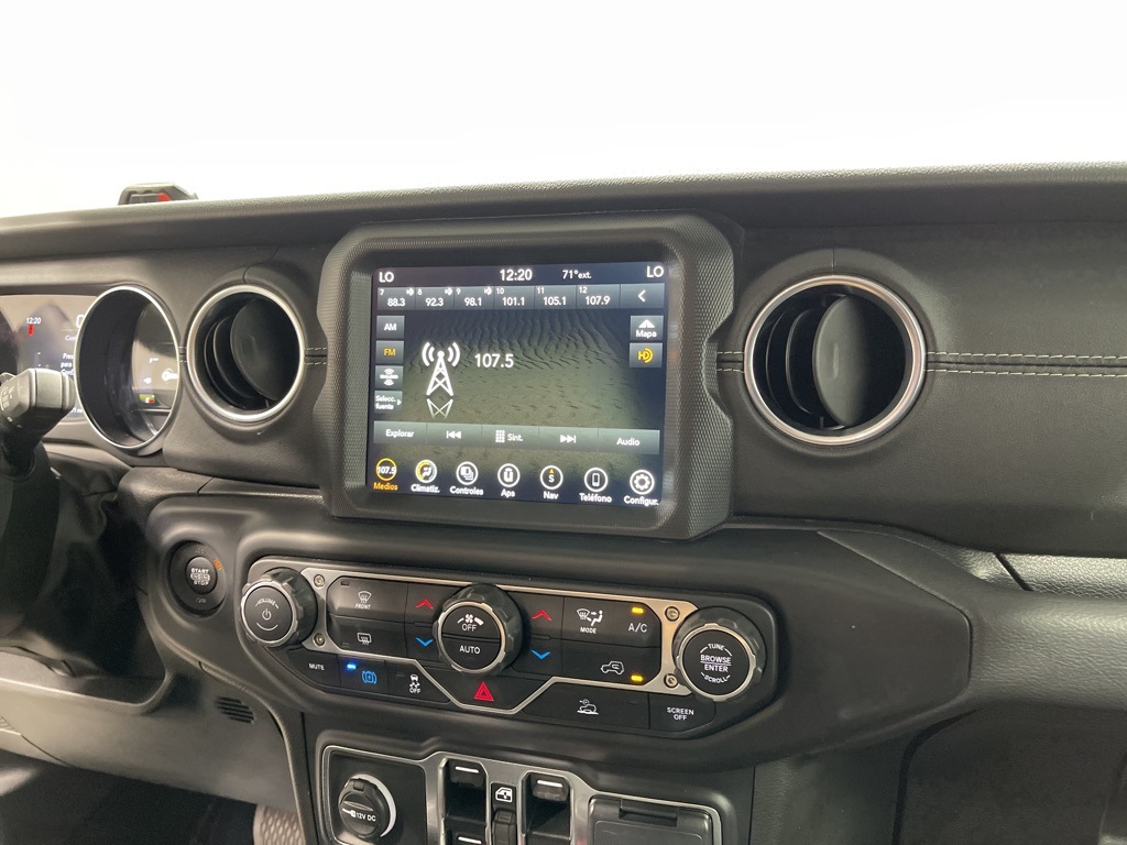 2023 Jeep Wrangler Sahara 4xe photo 17