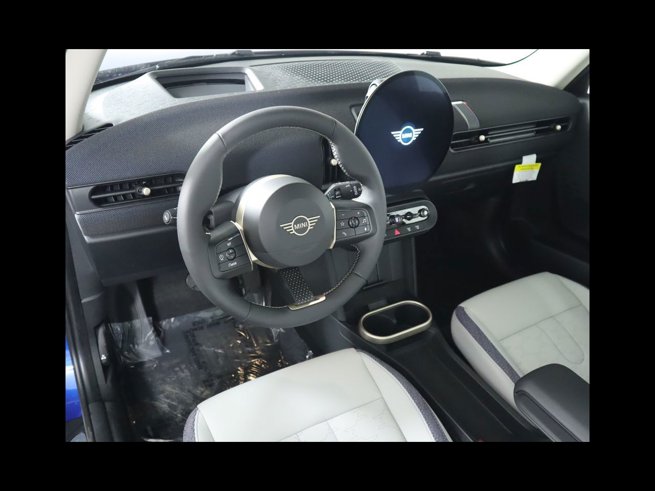 2025 Mini Cooper 2 Door Hardtop Signature photo 10