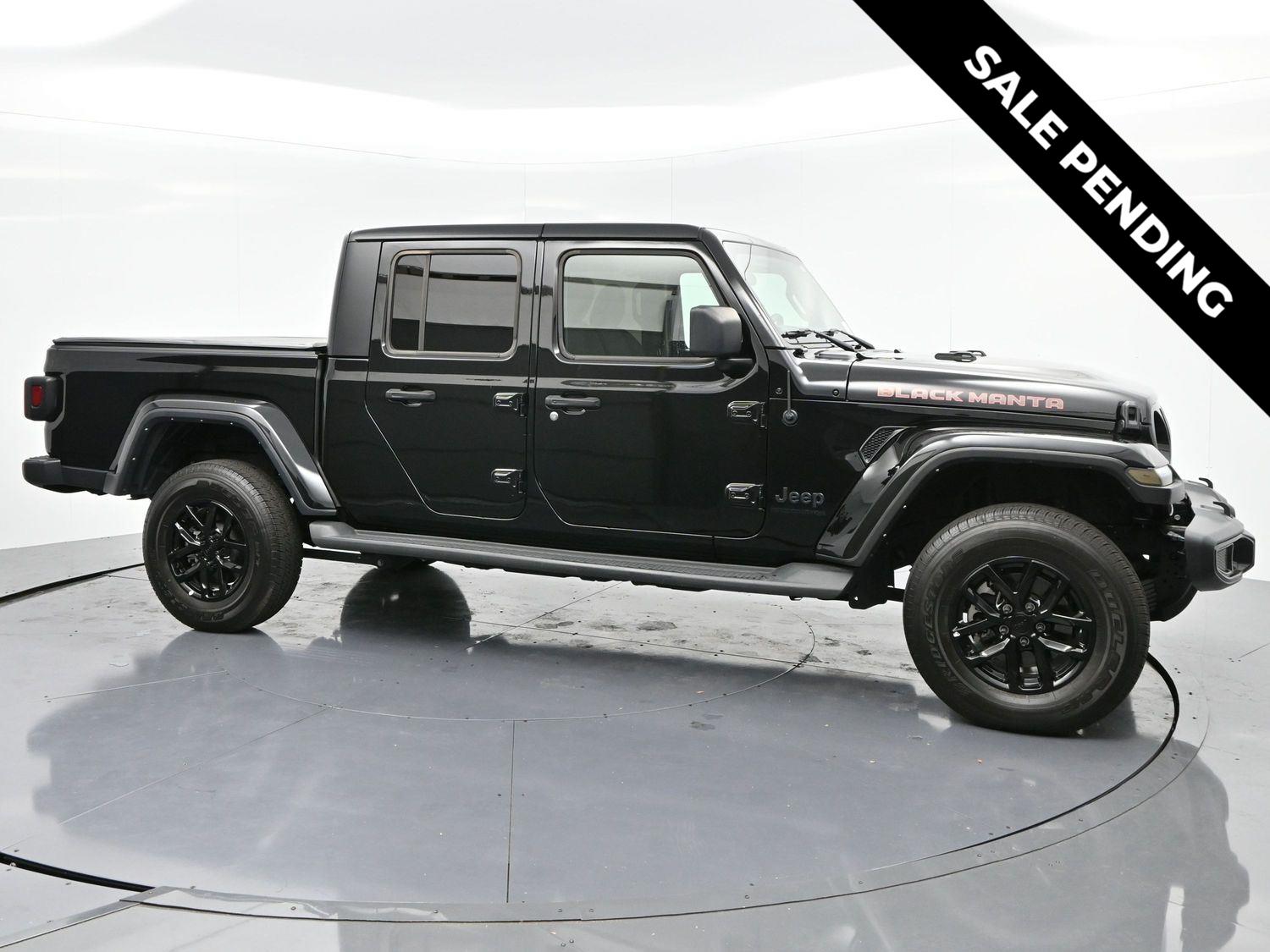2023 Jeep Gladiator Sport S's photo
