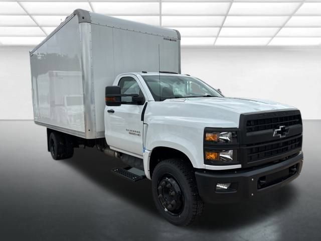 2024 Chevrolet Silverado 4500 Medium Duty Chassis Cab Work Truck's photo