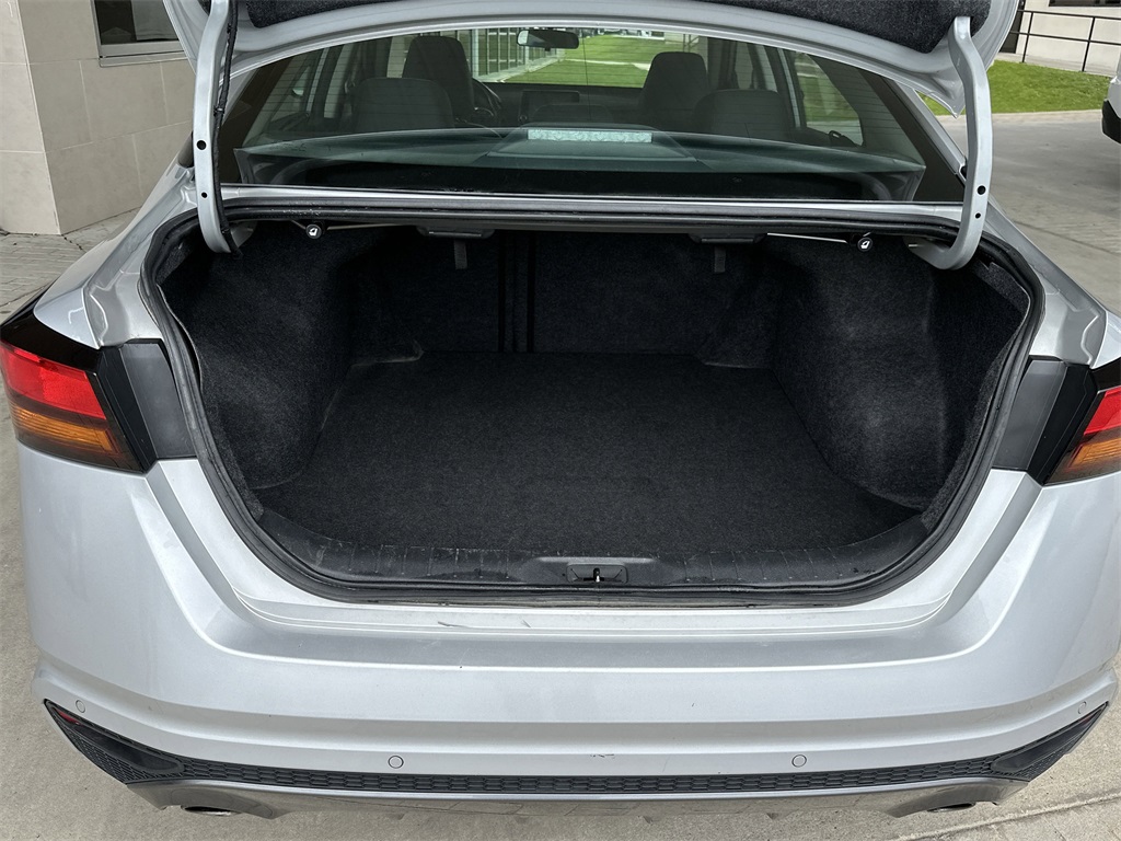 2022 Nissan Altima 2.5 SR photo 28