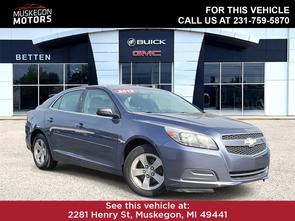 2013 Chevrolet Malibu LS photo 2