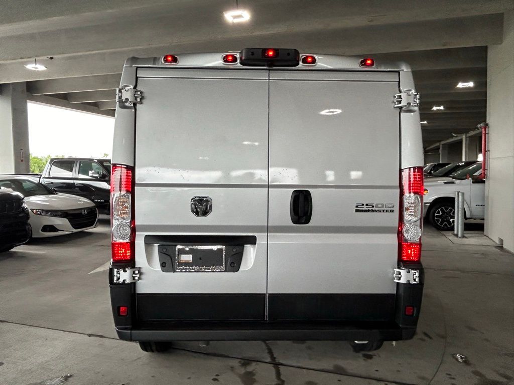 2025 Ram ProMaster 2500 photo 3