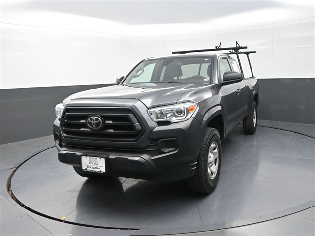 2022 Toyota Tacoma SR photo 3
