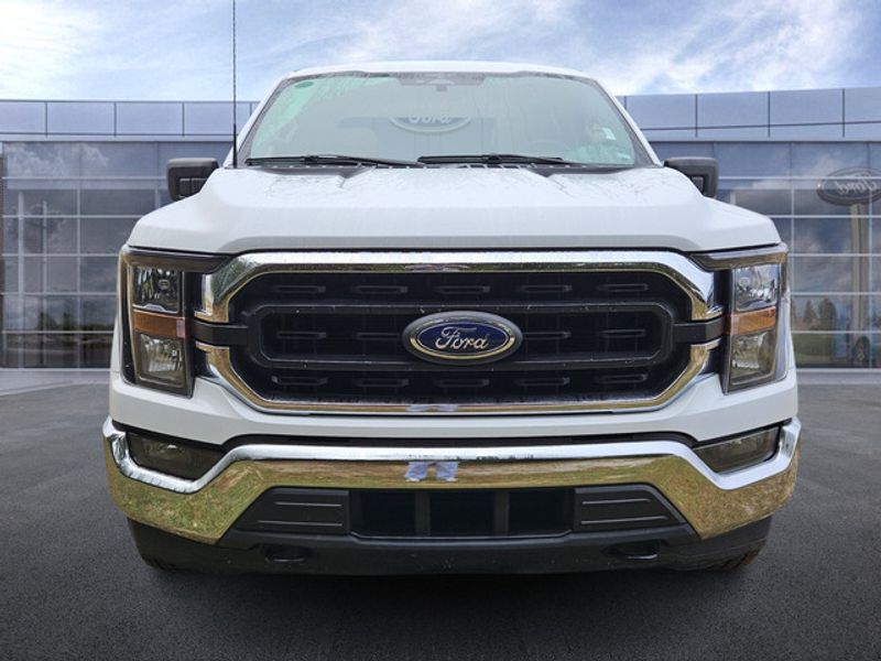 2023 Ford F-150 XLT photo 2