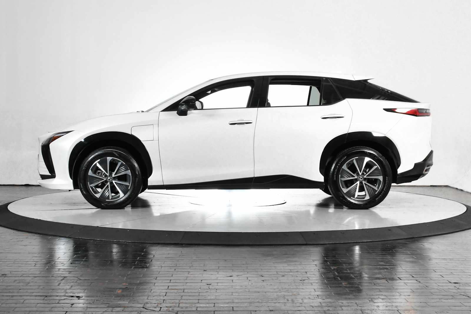 Used 2024 Lexus RZ Premium with VIN JTJABABB4RA001918 for sale in Dallas, TX